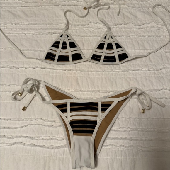 Beach Bunny Hard Summer White and Black Striped Bikini - Picture 3 of 6